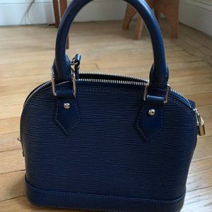 LOUIS VUITTON Epi Alma BB Indigo